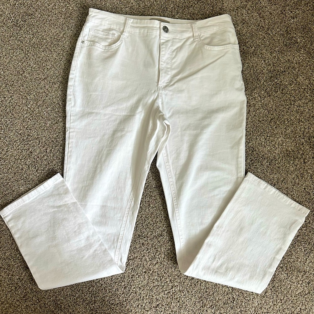 Womans Laura Ashley white Denim pants size 12